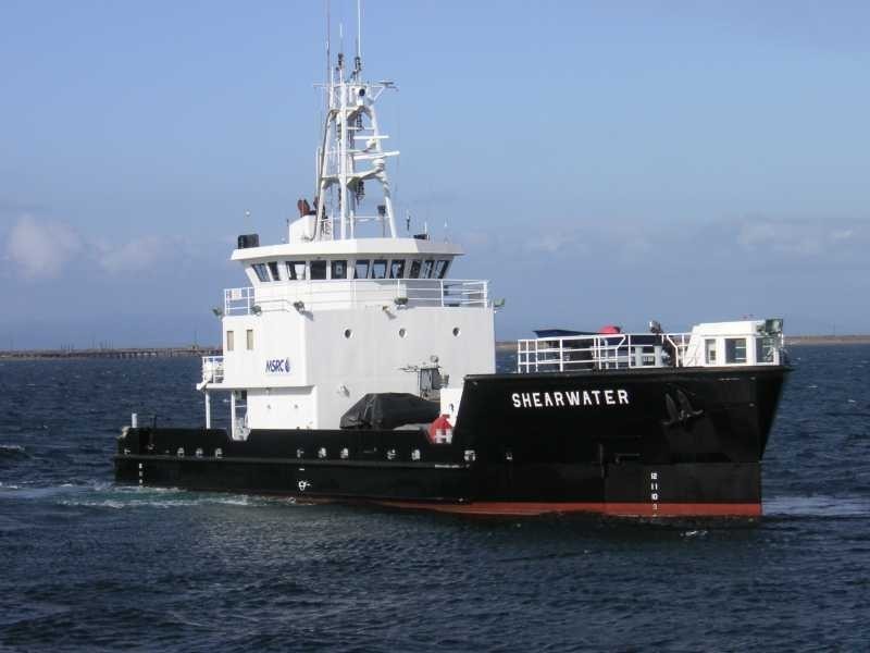 Large Skimming Vessel